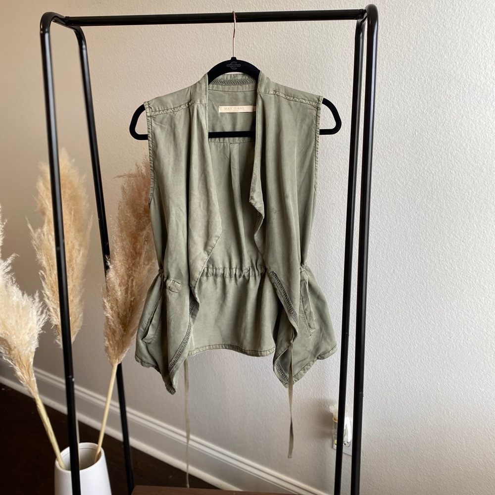 Max Jeans wash vest